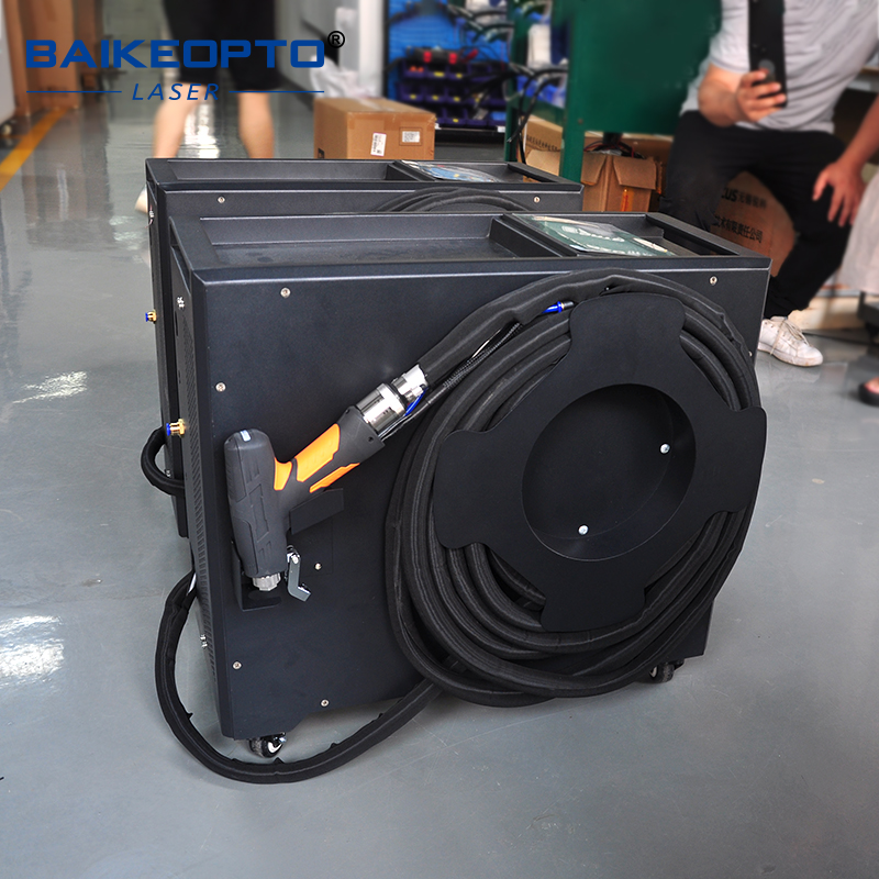 Industrial Laser Welding Machine Hand Held - آلة لحام بالليزر المحمولة الصناعية BK‑WF1200S