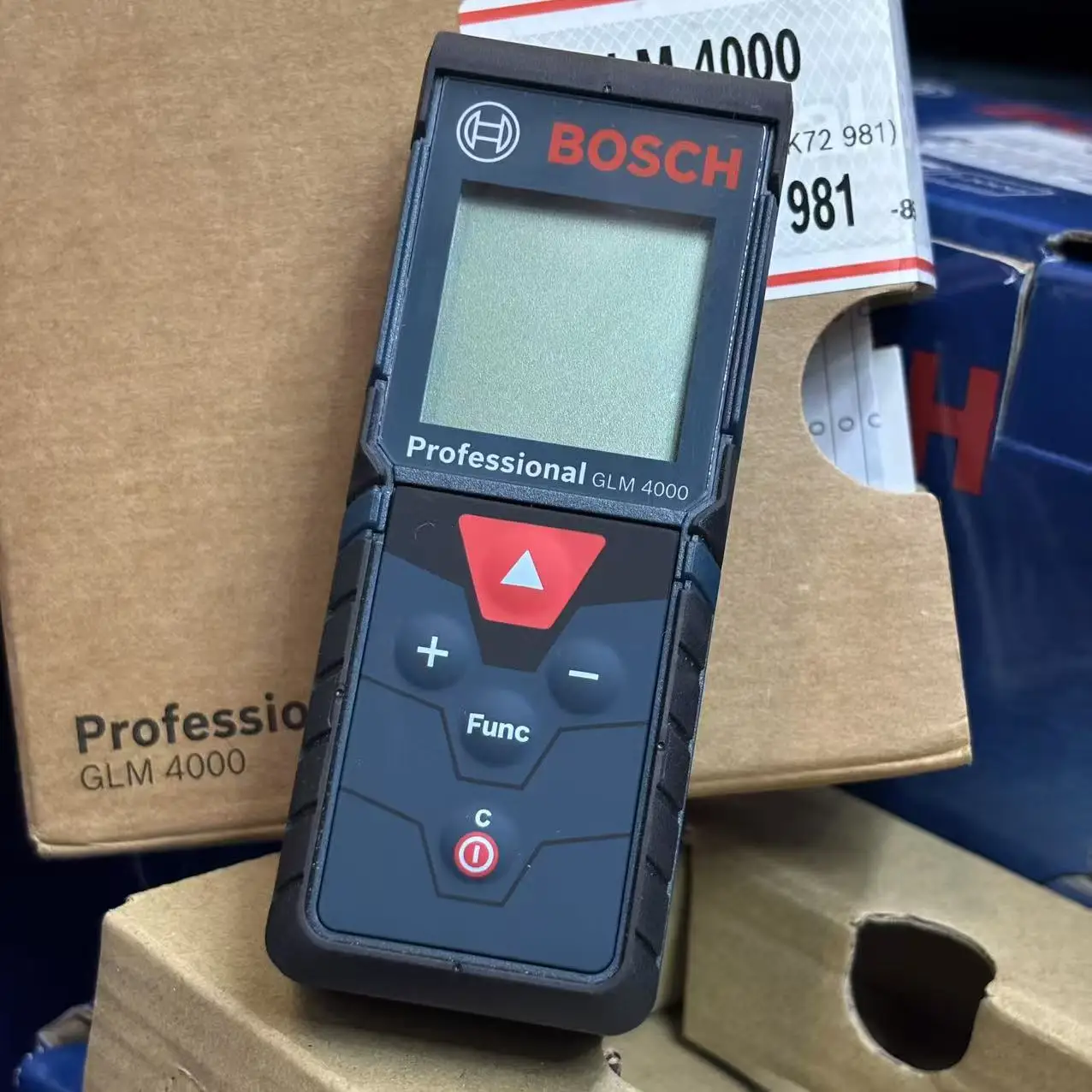 بوش GLM 4000 جهاز قياس المسافة - مراجعة Industrial Laser Tape Measure وسعره